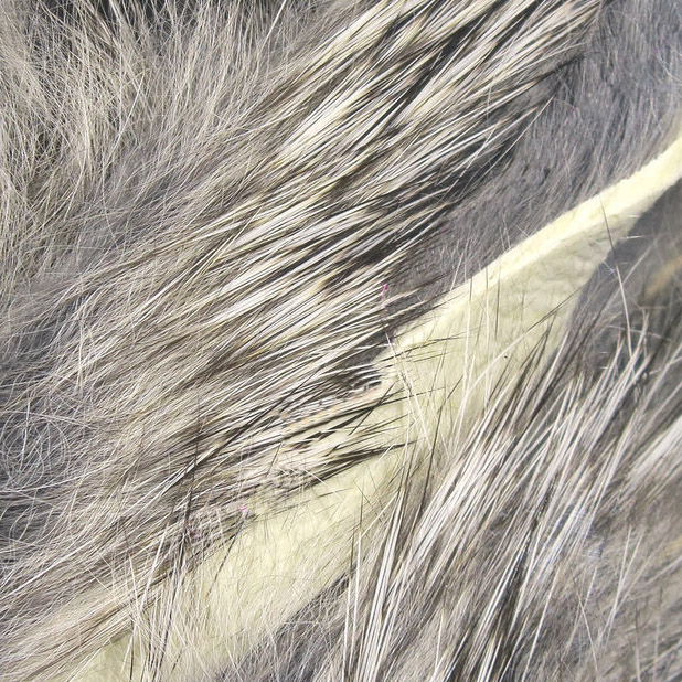 Hareline Magnum Cut Rabbit Zonker Full Pelt - Funky Fly Tying